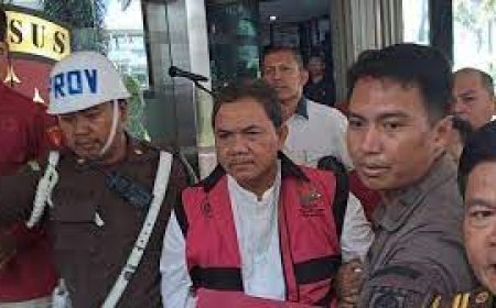 Kejagung Tetapkan Anggota BPK Achsanul Qosasi Tersangka Kasus Dugaan Korupsi Terkait Proyek BTS 4G Kominfo