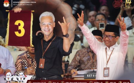 Ganjar Pranowo di KPU: Kita Sedang Disuguhkan Drakor yang Sangat Menarik
