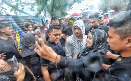 Gibran Kumpul Bareng Warga saat Car Free Day di Medan