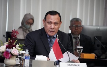 Jadi Tersangka Kasus Dugaan Pemerasan ke SYL, Ketua KPK Firli Bahuri Dicekal ke Luar Negeri