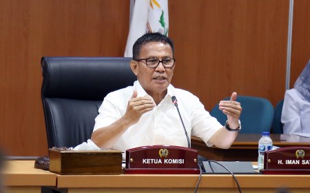 Komisi E Minta Disdik Evaluasi Standar Gaji Guru Agama Honorer di Jakarta