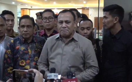 Sekitar 10 Jam Diperiksa Bareskrim Polri, Firli Bahuri Akhirnya Temui Awak Media