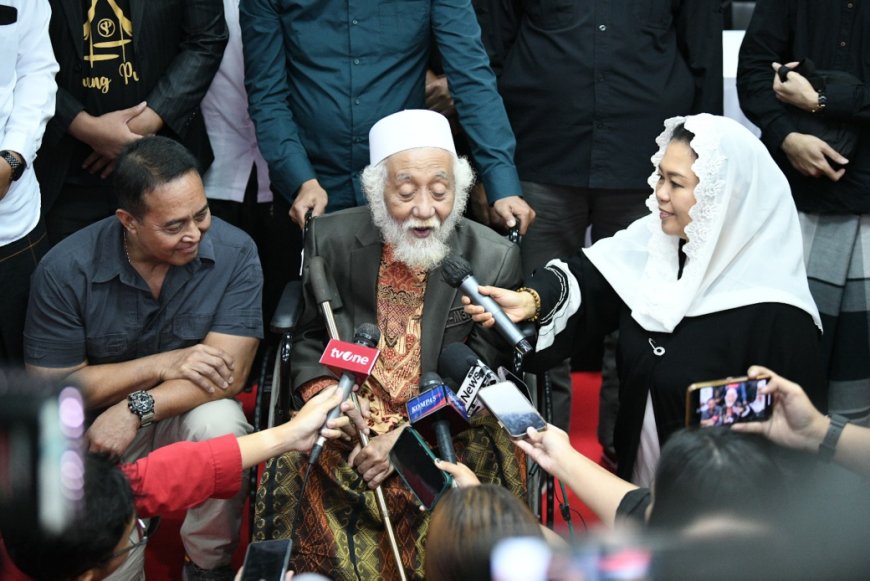 Pilpres 2024, Abuya Muhtadi Tegaskan Dukungan pada Pasangan Ganjar Pranowo – Mahfud MD