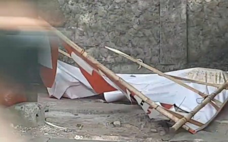 Baliho Caleg DPR RI  PSI Roboh di Jaktim Timpa Pemotor, 2 Warga Jadi Korban