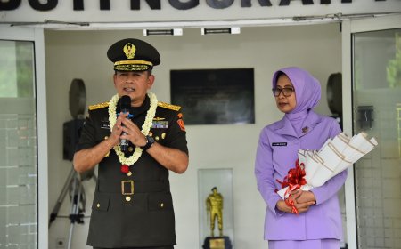 Kapuspen TNI  Mayjen TNI Dr. Nugraha Gumilar : TNI Akan Bangun 22 Kodam Baru