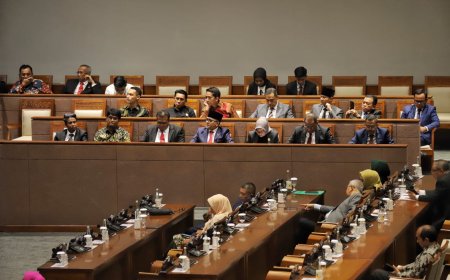 Parpol Pendukung Paslon 01 dan Paslon 03 Harus Berani Gulirkan Hak Angket