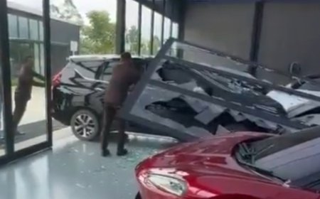 Sopir Tabrak Showroom Porsche di PIK Dites Urine, Polisi: Negatif Narkoba