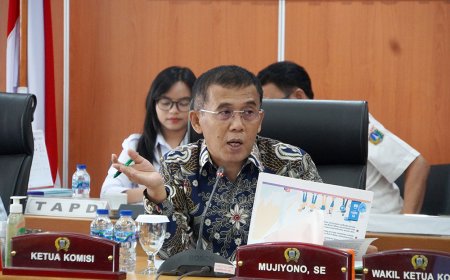 Sesuai Pergub, Ketua RT dan RW di Jakarta Minimal Berijazah SMA