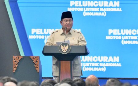 Gak Cuma Jadi Penonton! Prabowo Resmi Luncurkan Motor Listrik Nasional MoLiNas di Cikarang