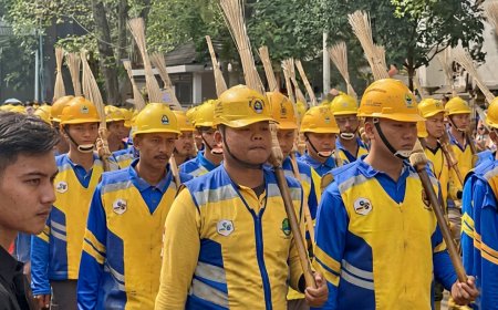 Saat Kursi VIP Gedung Sate Milik Tukang Sapu: Menangis Haru di Hari Kemerdekaan