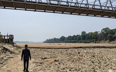 Sungai Barito Mengering Akibat Kemarau, Berubah Jadi 'Gurun Pasir' dan Lumpuhkan Pelayaran