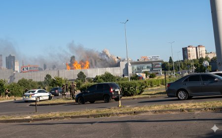 Serangan "Double-Tap" Rusia Hantam Pusat Perbelanjaan Ukraina, 16 Tewas dan Ratusan Terluka
