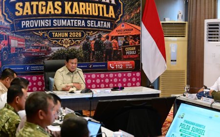 Prabowo Dorong Terobosan Baru Penanganan Karhutla, dari Waterbombing hingga “Ubi Bombing”