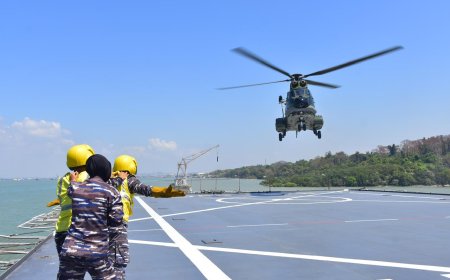 Uji Kemampuan Ship Board Operation, Helikopter TNI AU Mendarat di Kapal TNI AL