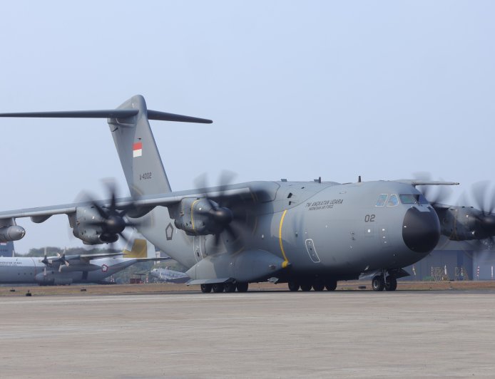 Percepat Penanganan Pascagempa NTT, Airbus A400M TNI Angkut Puluhan Ton Bantuan