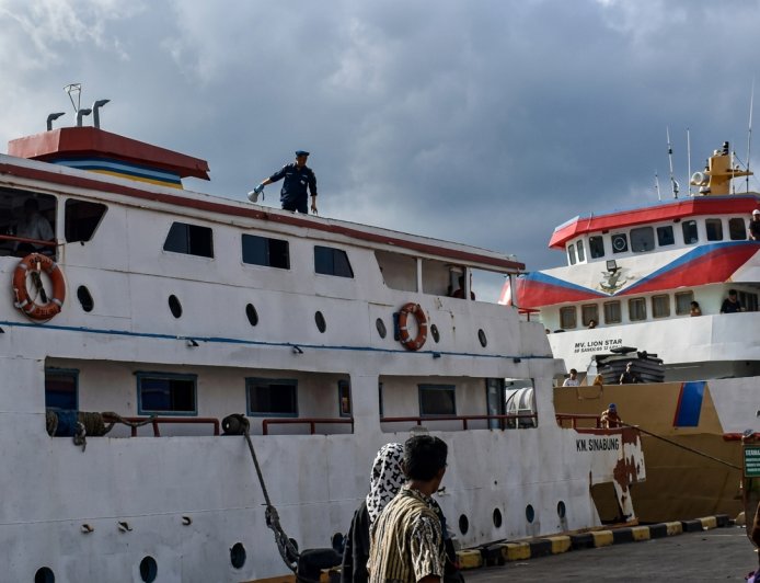 Petaka di Hari Merdeka: Amukan Angin Jailolo Koyak KM Queen Mary