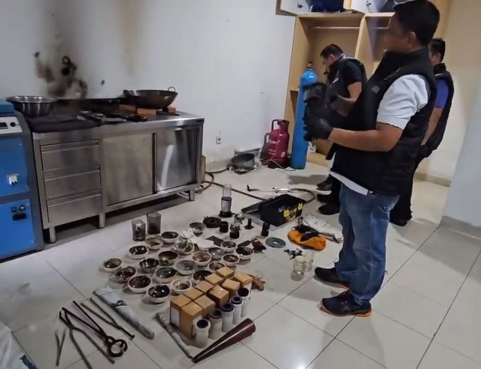 Bareskrim Polri Bongkar Markas Rahasia Penyelundupan Emas Ilegal ke Dubai di Sunter Agung