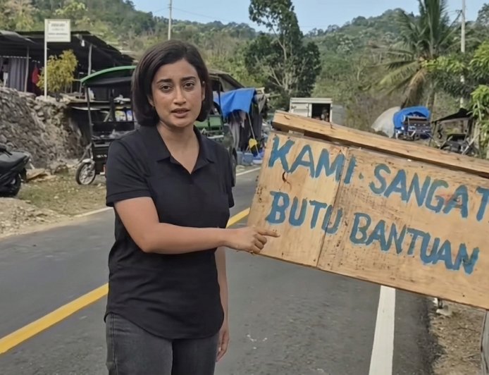 Jeritan dari Riung: Penyintas Gempa NTT Menanti Logistik di Pinggir Jalan