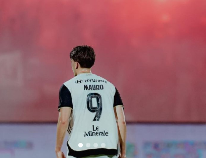 Minim Menit Bermain di Persija, Mauro Zijlstra Resmi Berlabuh ke Arema FC!