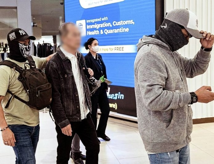 Pelarian Berakhir: Yuwanky, DPO Narkoba Kakap, Ditangkap Bareskrim di Bandara Soetta