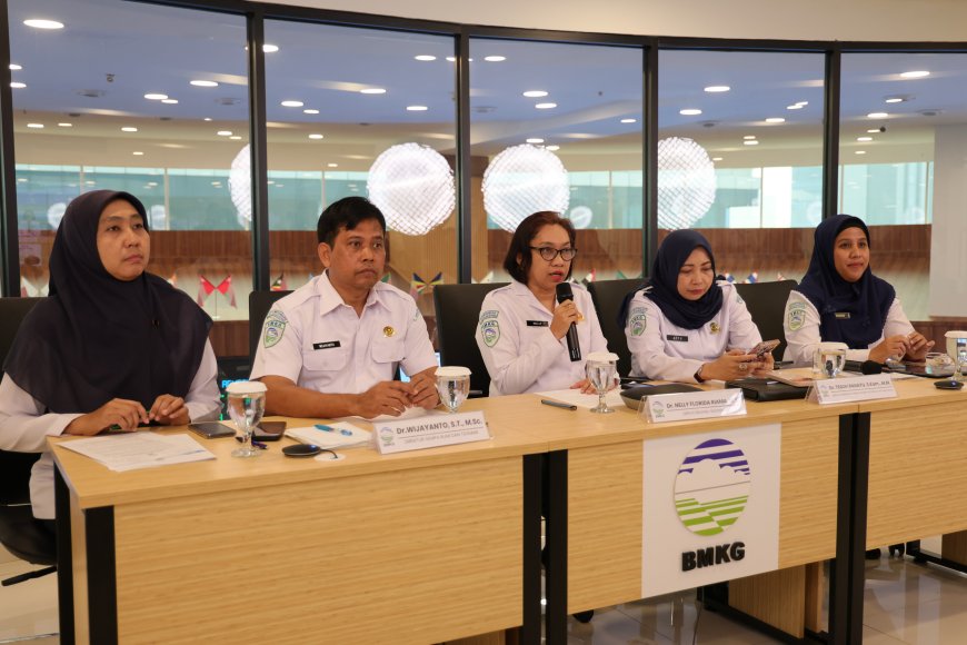 BMKG Catat 2.119 Gempa Susulan Guncang Flores NTT, Terbesar M 6,2