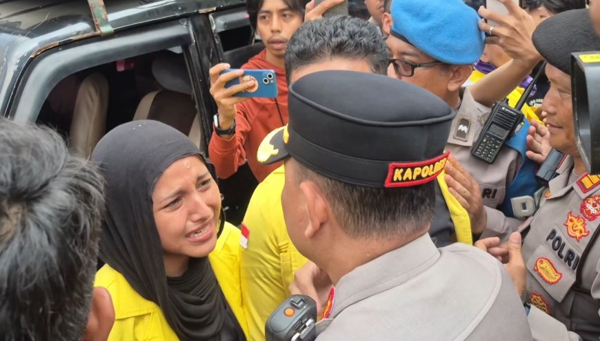 Viral Wakil Ketua BEM UI Terlibat Perdebatan Panas dengan Kapolres Metro Jakarta Pusat