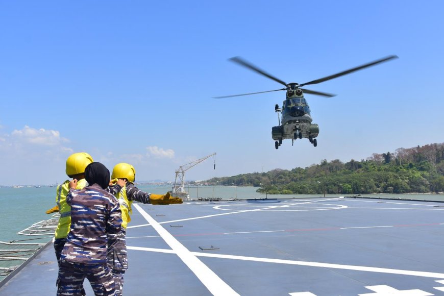 Uji Kemampuan Ship Board Operation, Helikopter TNI AU Mendarat di Kapal TNI AL