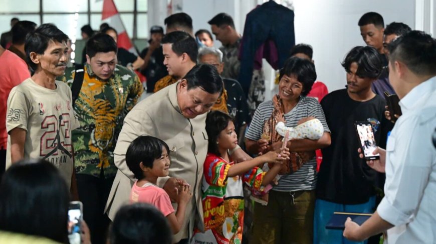 Prabowo Kunjungi Hunian Relokasi Senen, Disambut Doa dan Rasa Syukur Warga