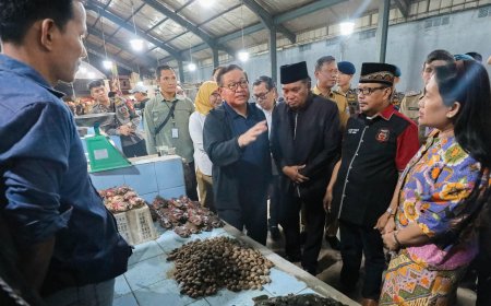 Pemprov DKI Jakarta Relokasi 614 PKL Kramat Jati, Gratiskan Enam Bulan Retribusi