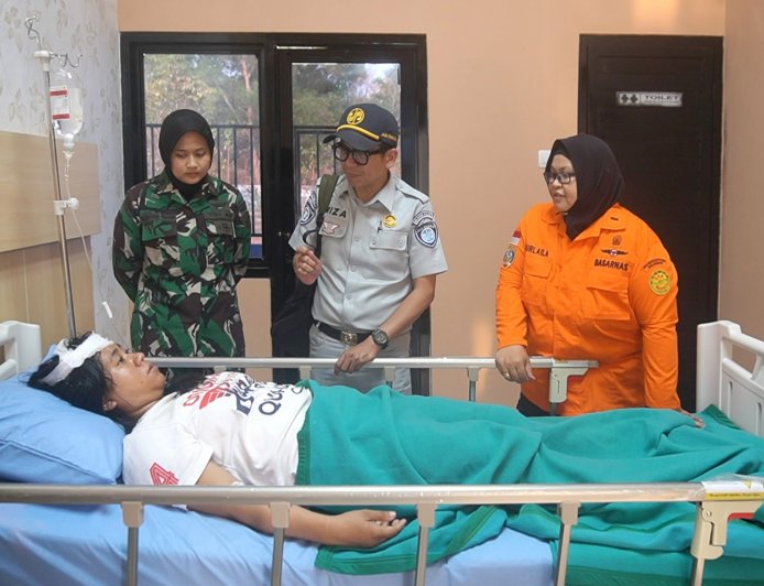 Dukung Operasi SAR, Lanud Sjamsudin Noor Tangani Korban Virgo Transport 8