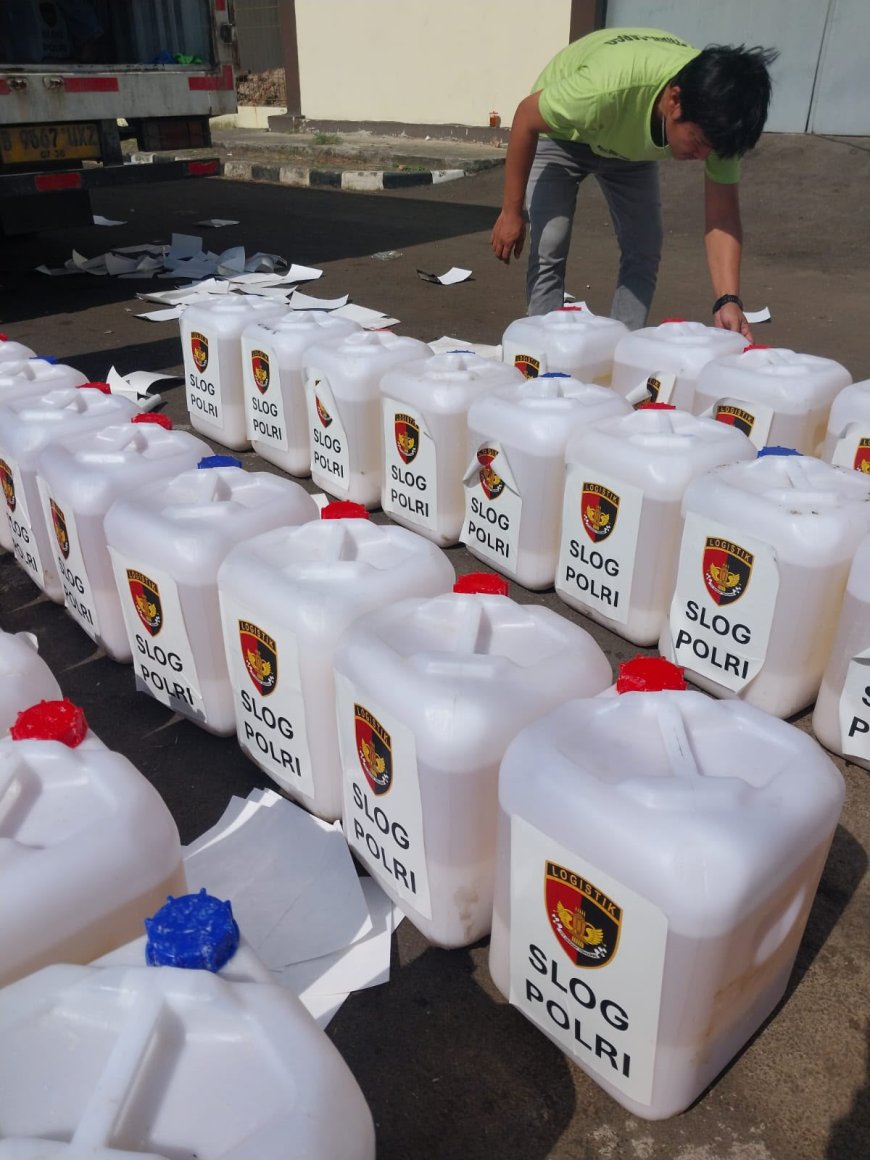Polri Gerak Cepat Dukung Pemadaman Karhutla Sumsel dengan Formula X-Fire