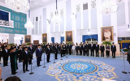Prabowo Lantik Menteri dan Wakil Menteri Kabinet Merah Putih di Istana Negara