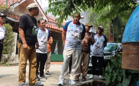 Dapati Laporan Warga, Tri Adhianto Cek Penyempitan Saluran Air di Perumahan Mandosi Permai Jatiluhur