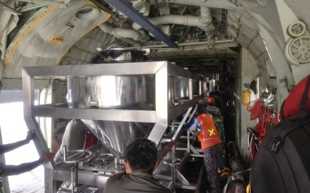 42 Ton Garam Disemai, TNI AU Percepat Penanggulangan Karhutla di Sumsel
