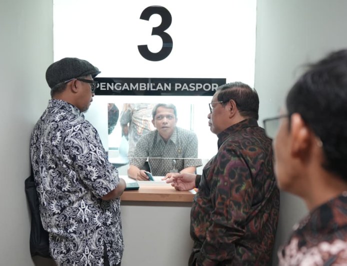 Tinjau Mal Pelayanan Publik, Gubernur Pramono: Layanan Harus Makin Mudah, Cepat, dan Terintegrasi