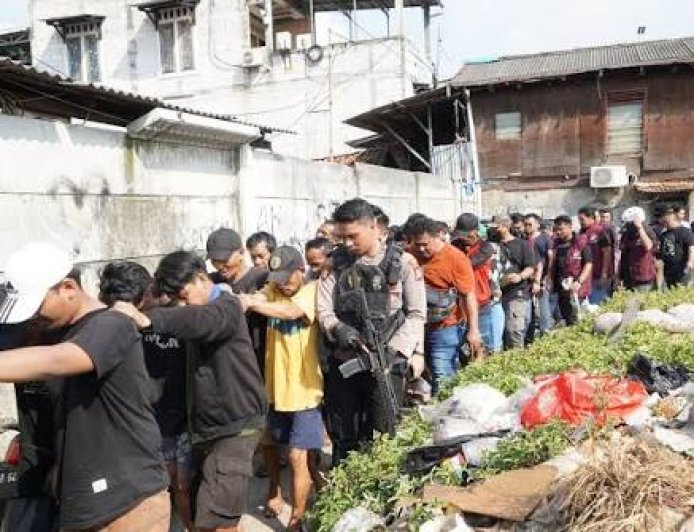 Polri Gencarkan Pemberantasan Narkoba Lintas Wilayah, Ratusan Orang Diamankan