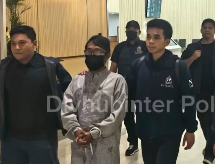 Polri Pulangkan Buron Kasus Dugaan Pembunuhan di Surabaya yang Kabur ke Malaysia
