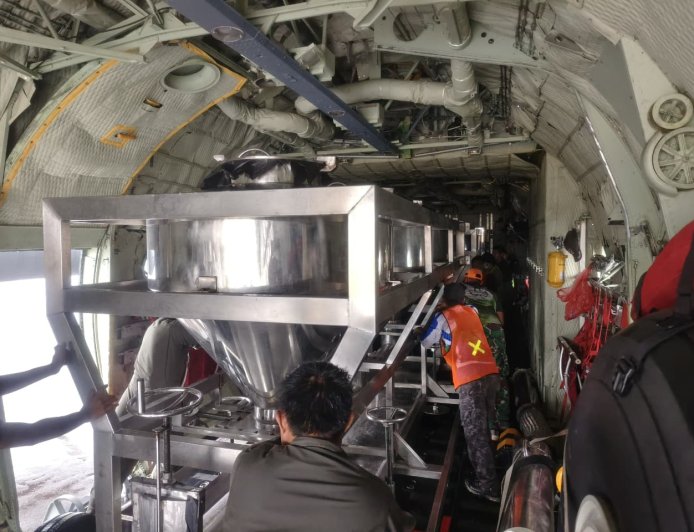 42 Ton Garam Disemai, TNI AU Percepat Penanggulangan Karhutla di Sumsel